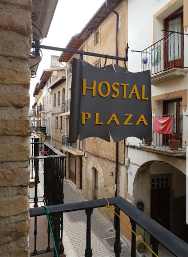 Hostal La Plaza Puente la Reina Eksteriør billede