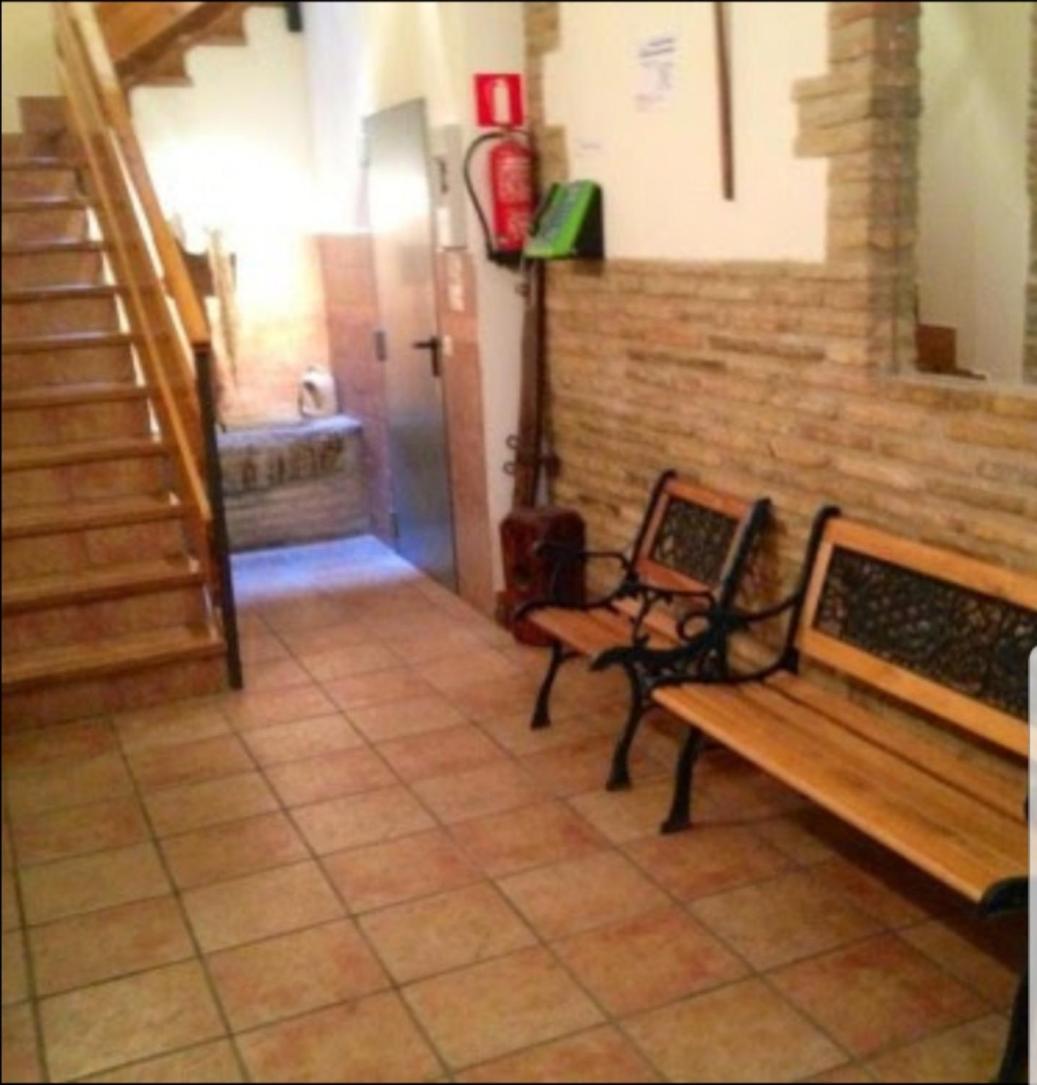 Hostal La Plaza Puente la Reina Eksteriør billede