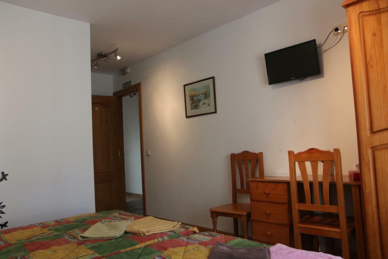 Hostal La Plaza Puente la Reina Eksteriør billede