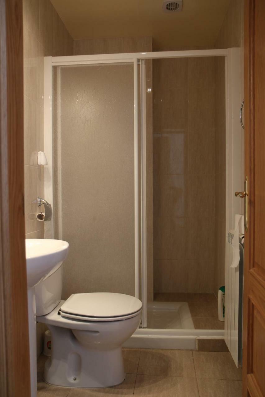 Hostal La Plaza Puente la Reina Eksteriør billede
