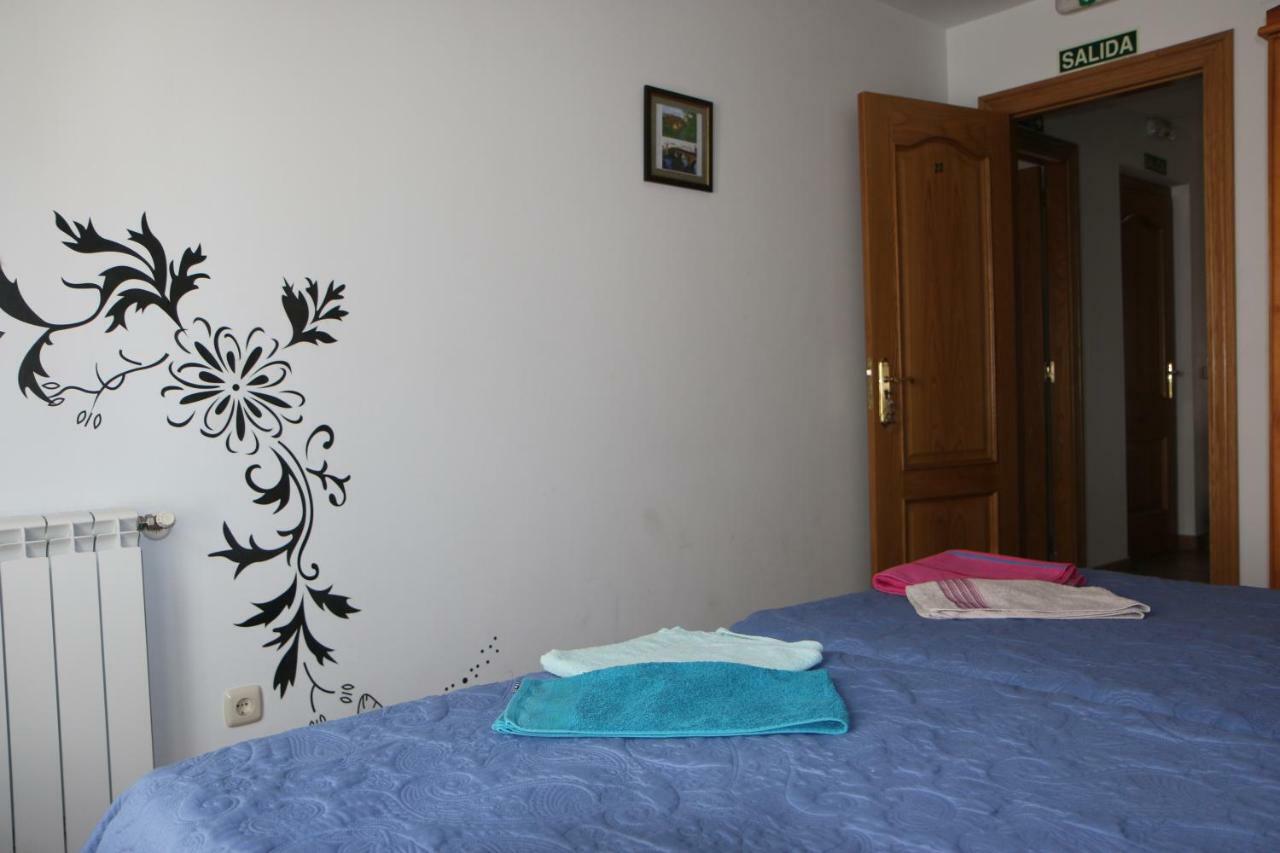 Hostal La Plaza Puente la Reina Eksteriør billede