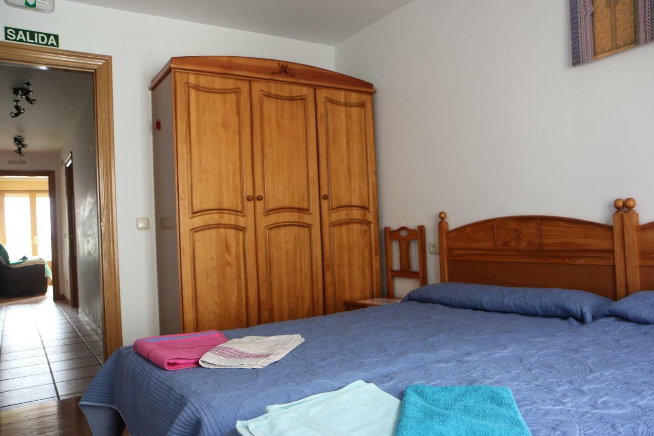 Hostal La Plaza Puente la Reina Eksteriør billede